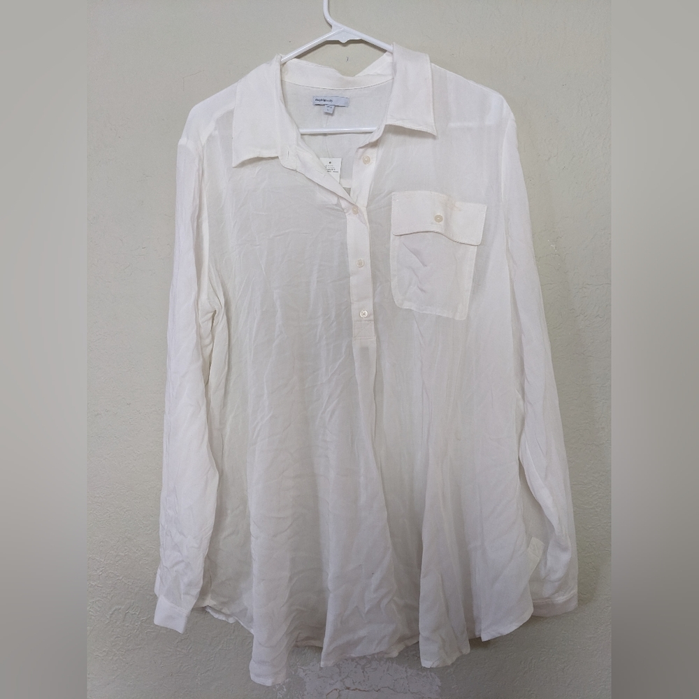 GAP Maternity Top white size large